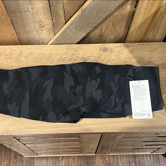 Lululemon 🌚 BRUSHED Base Pace 28” HR Running Tight DARK CAMO SOLD OUT size 6 - Picture 10 of 10